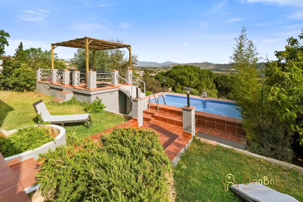 Casa De 2 Dormitorios Con Piscina Privada Y Desayuno Incluido En Alhaurin アラウリン・デ・ラ・トレ エクステリア 写真